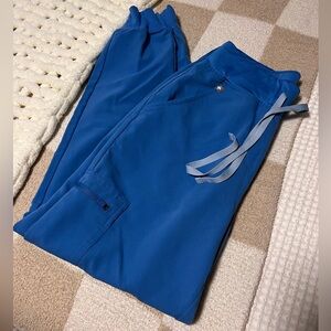 Figs Zamora Jogger Scrub Pants™ in royal blue - size small